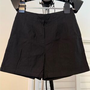 Vero Moda Classic Black Women's Bermuda Shorts
